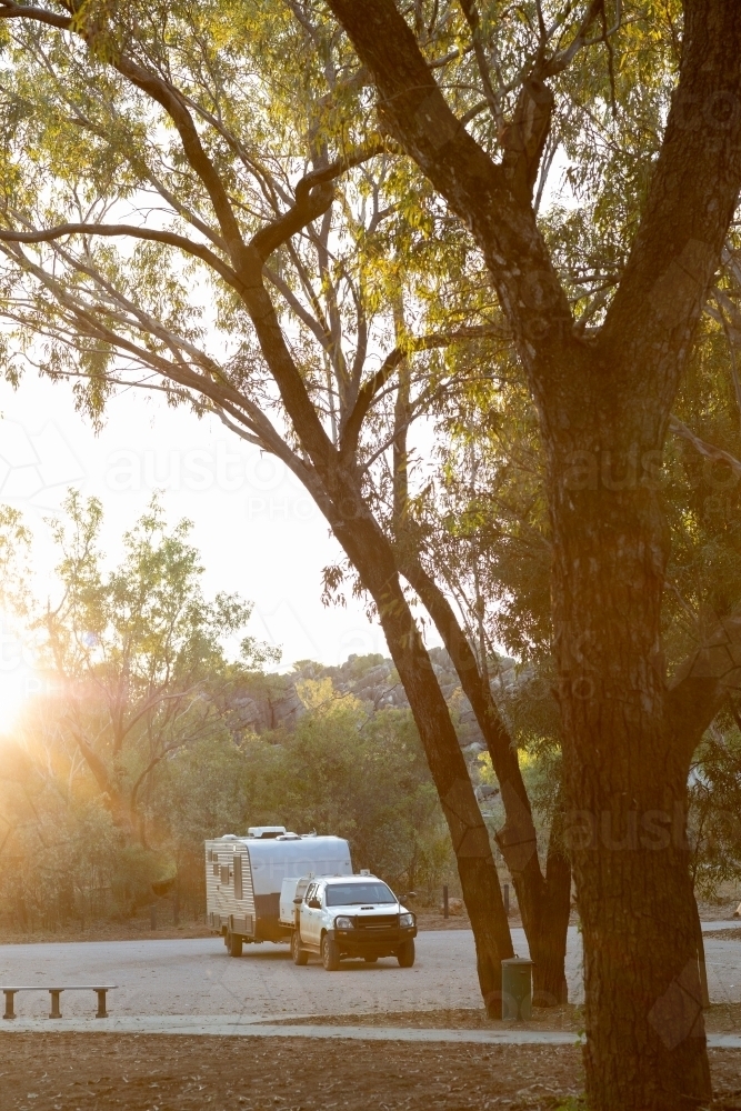 4WD and caravan in car park at tourist spot - Australian Stock Image