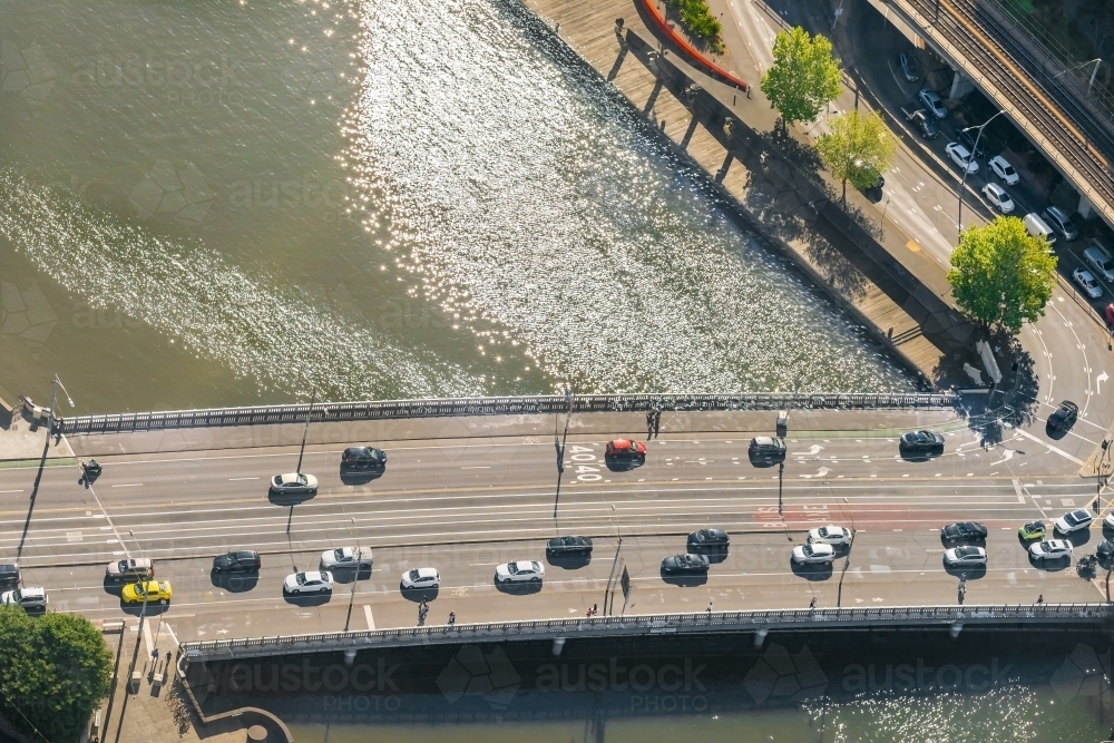 Aerial view of traffic on Queens Bridge over the Yarra River in Melbourne - Australian Stock Image
