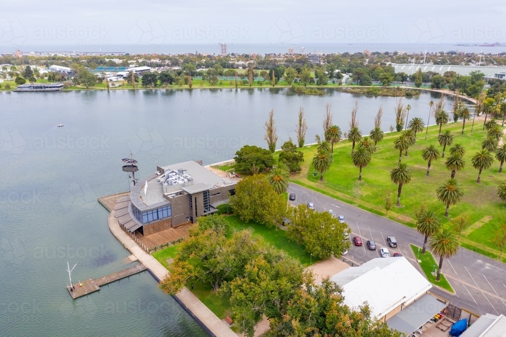 Aerial view of waterfront parkland around the edges of an inner city lake - Australian Stock Image