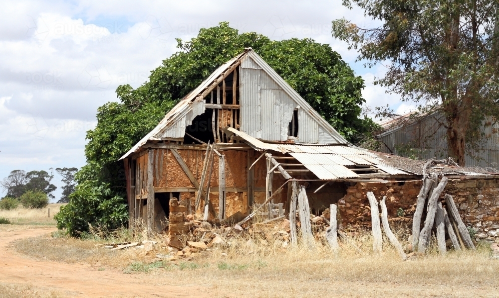 An abandoned ruined farmhouse - Australian Stock Image