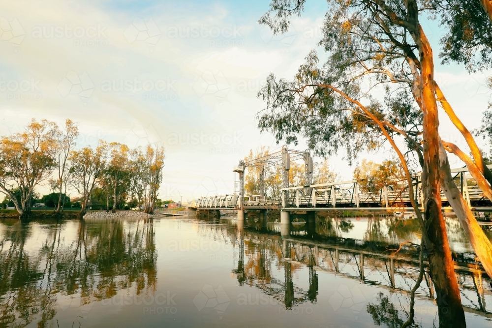 Bridge spanning the Murray River at the Barham-Koondrook New South Wales Victoria border - Australian Stock Image