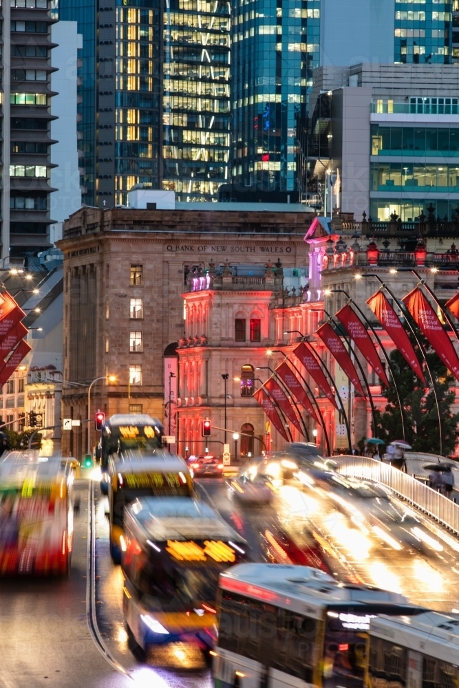 Brisbane city looking over the Victoria Bridge at dusk. - Australian Stock Image