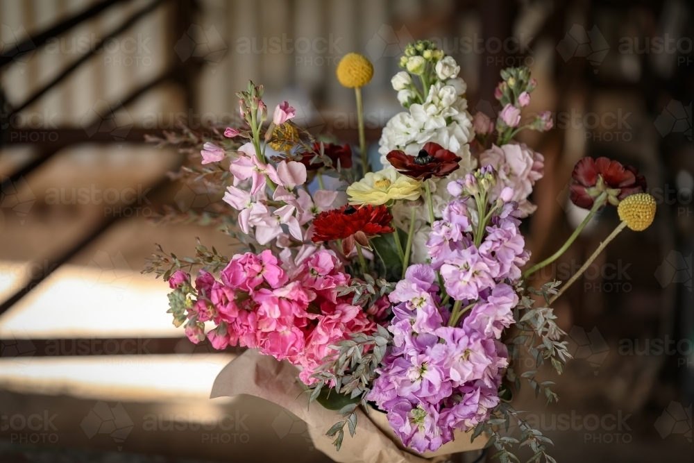Image of Bunch of cottage cut flowers in rustic country setting ...