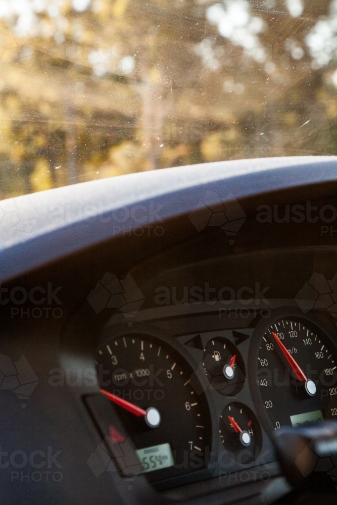 Image of Car speedo showing 90 kmph on P1 drivers dashboard Austockphoto