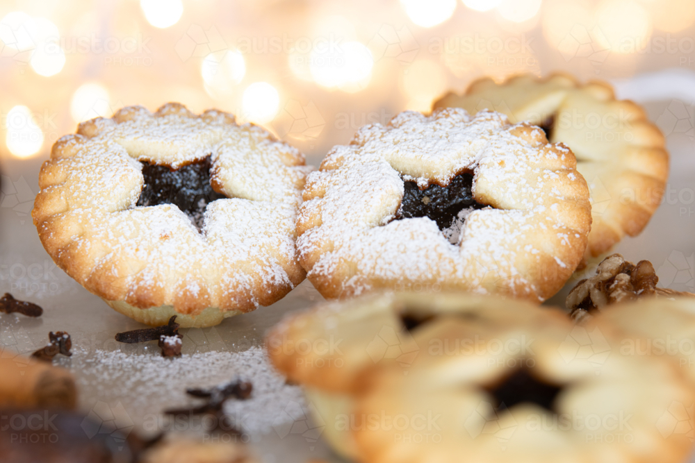 Image of christmas traditional treat, fruit mince pies - Austockphoto
