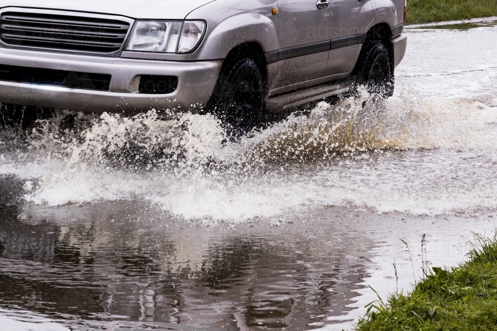 low water flood car meaning