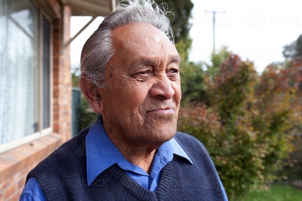 Close up portrait of elderly indigenous man - Australian Stock Image