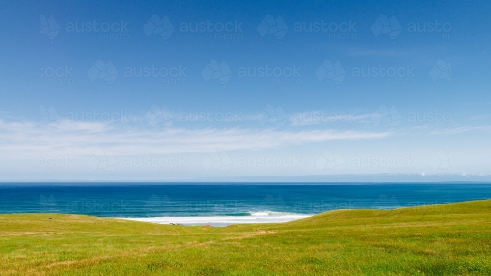 coastline of South Australian, farmland running into the ocean - Australian Stock Image