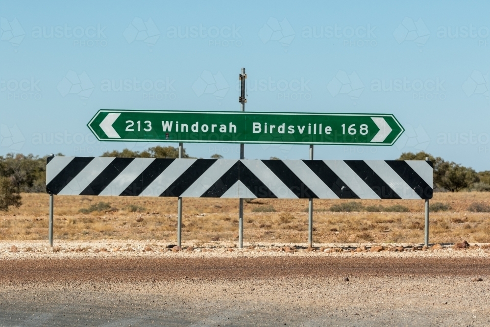 End of road, T junction sign in rural area - Australian Stock Image