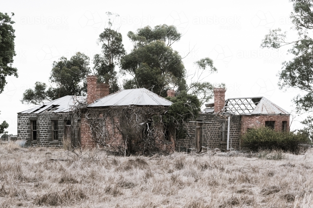 Forgotton house still standing - Australian Stock Image