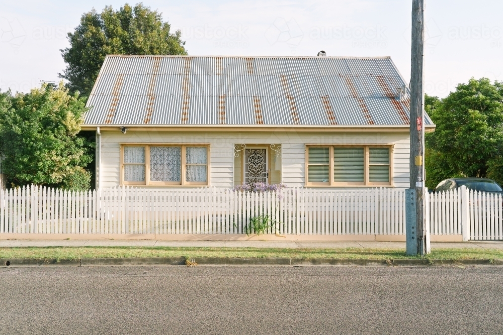 Front facing view of a house looking from the street - Australian Stock Image