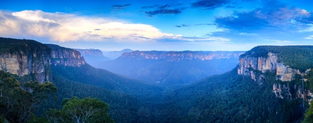 Grose Valley in the Blue Mountains National Park - Australian Stock Image
