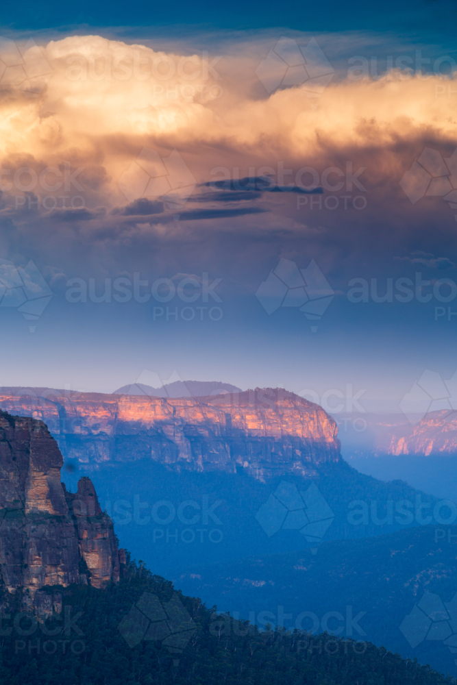 Grose Valley in the Blue Mountains National Park - Australian Stock Image