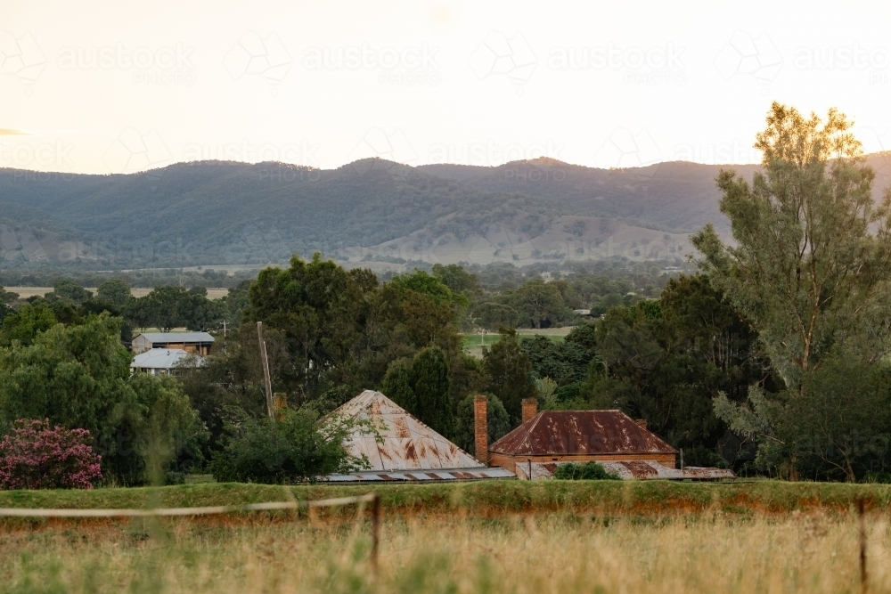 Image of Historical homestead on farm in the Mudgee Region - Austockphoto