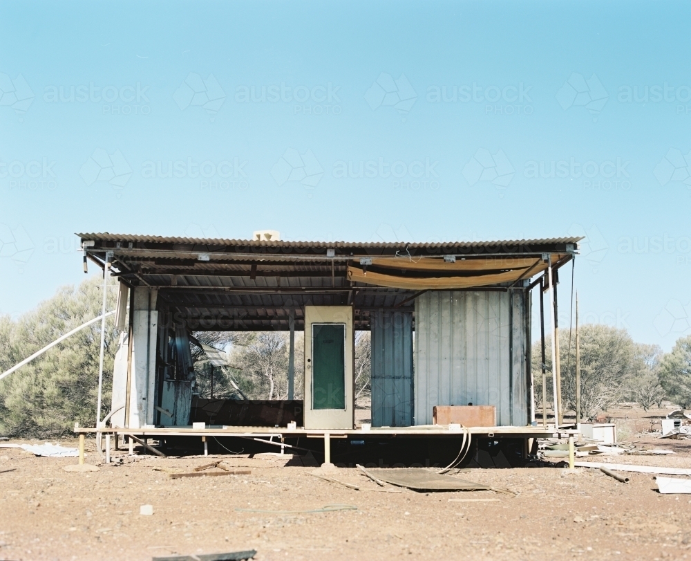 Horizontal shot of an empty house on a sunny day - Australian Stock Image