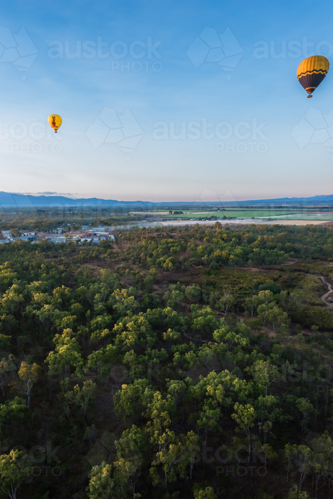 Hot air balloon rides over Mareeba in the Atherton Tablelands - Australian Stock Image