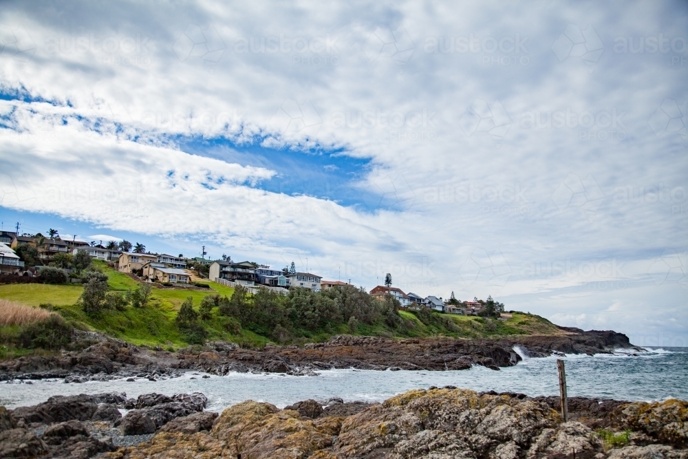 Houses of Kiama Loves Bay by the seaside - Australian Stock Image