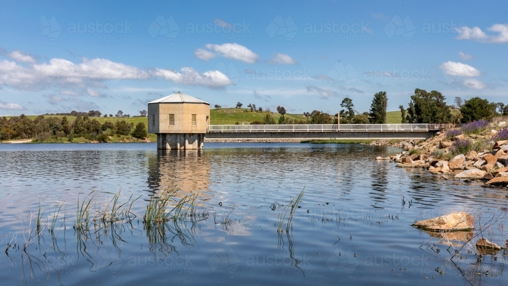 Landscape of Pejar Dam which supplies drinking water to Goulburn - Australian Stock Image