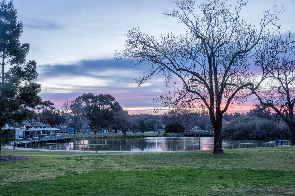 Last light of sunset on Lake Weeroona Bendigo - Australian Stock Image