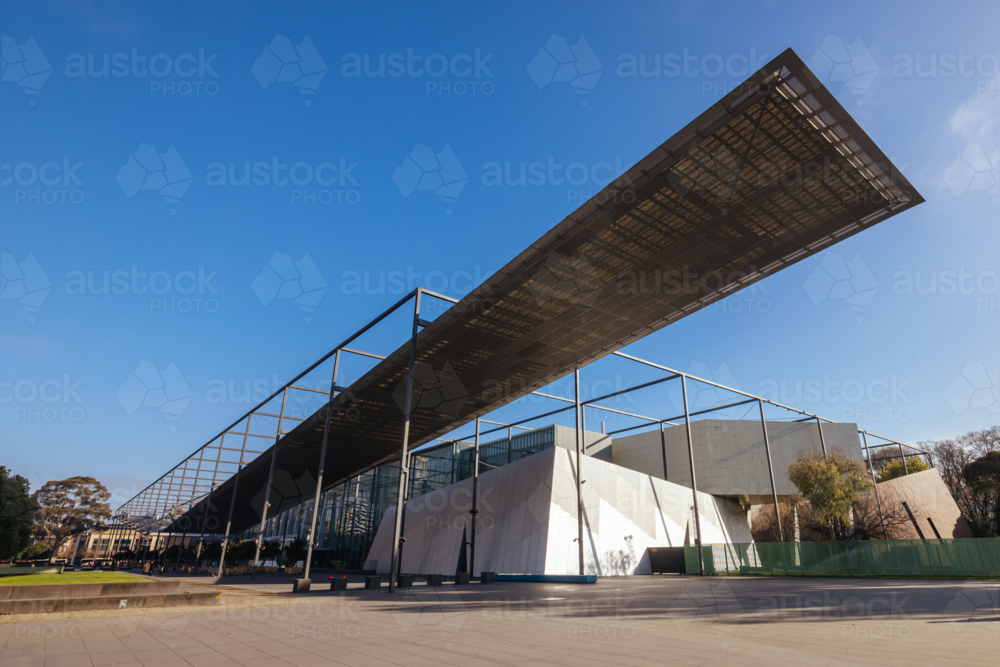 Melbourne Museum and Carlton Gardens on a clear sunny day - Australian Stock Image