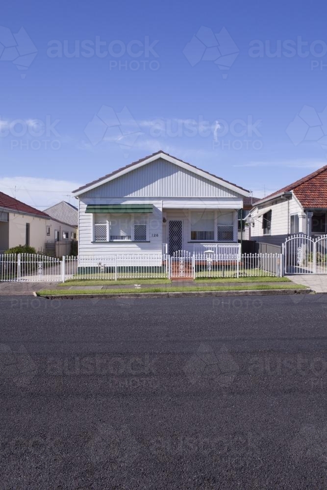 Mid century architecture street view, Newcastle - Australian Stock Image