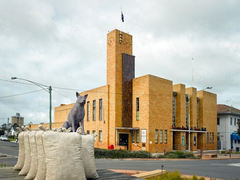 Monument and building in country town - Australian Stock Image
