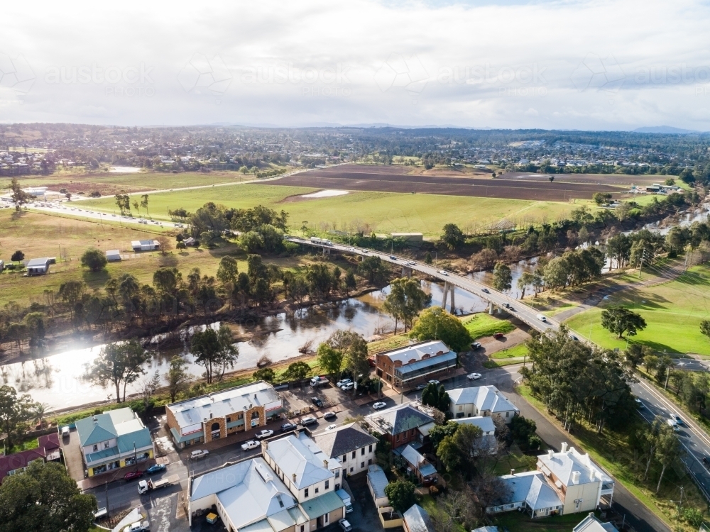 Image of New England Highway bridge over Hunter river with traffic ...