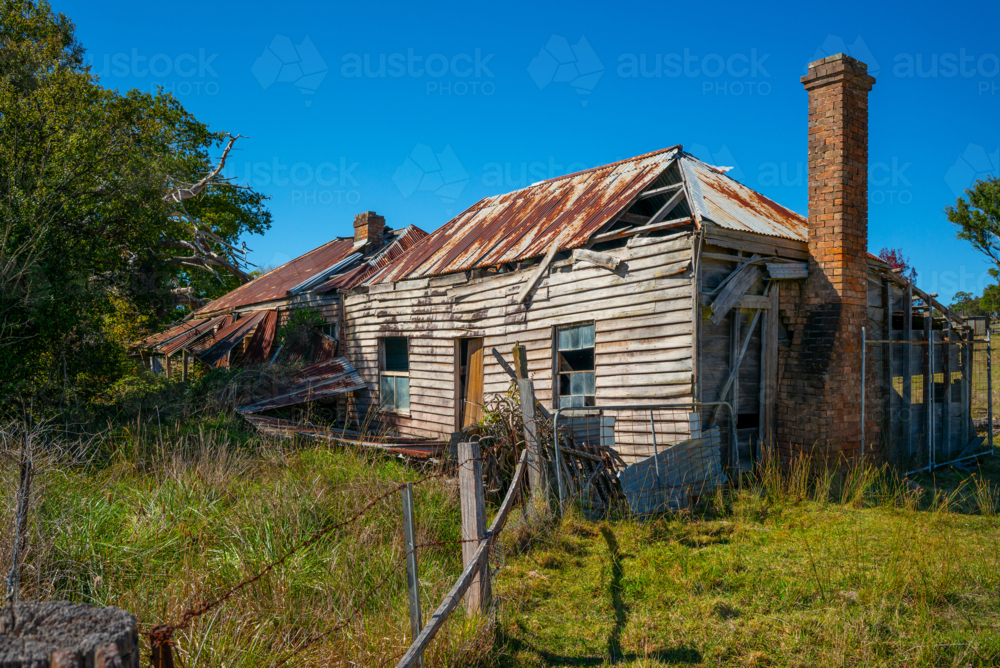 Old Cobb and Co Inn on the Grafton Road near Glen Innes - Australian Stock Image