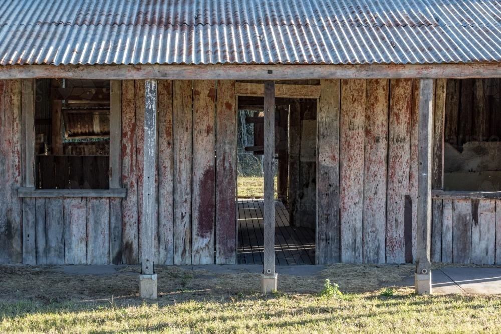 Old run down abandoned timber farm shed - Australian Stock Image