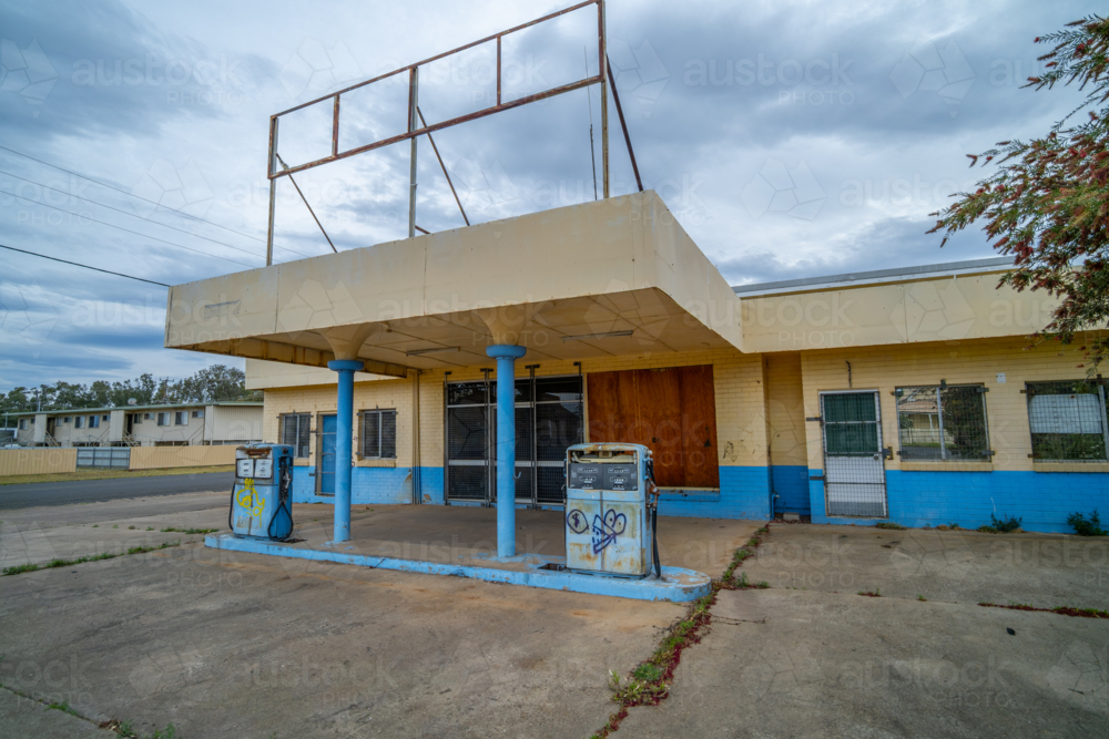 Old servo in Narrabri, New South Wales - Australian Stock Image