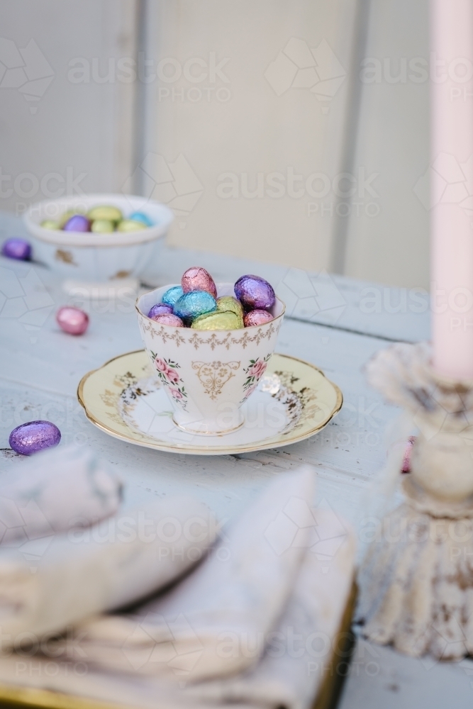 Pretty vintage Easter table set up - Australian Stock Image