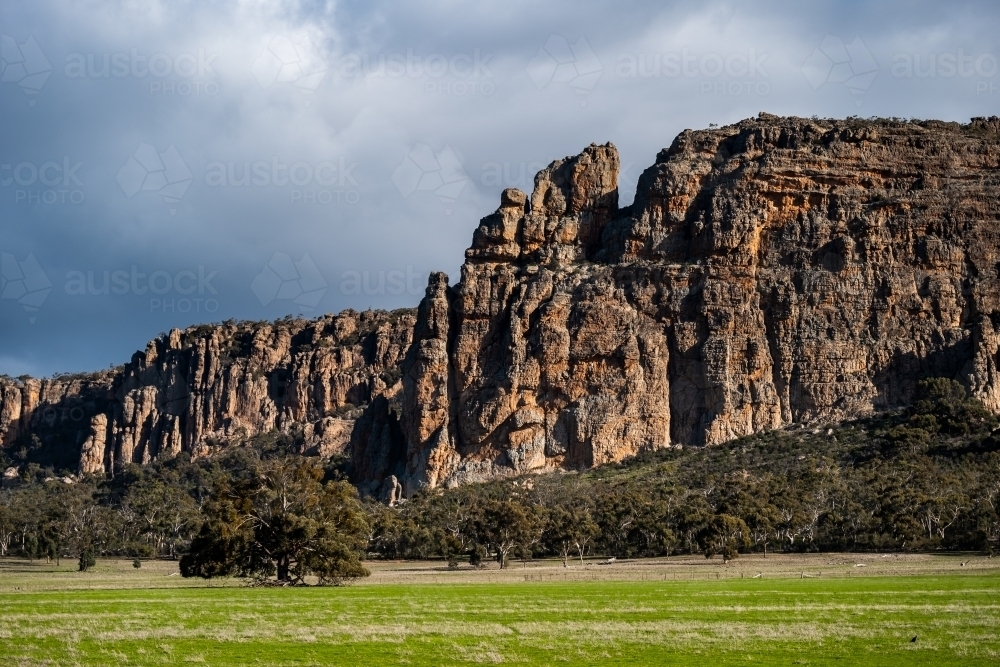 Rocky Buttresses and landscape of Mount Arapiles - Australian Stock Image