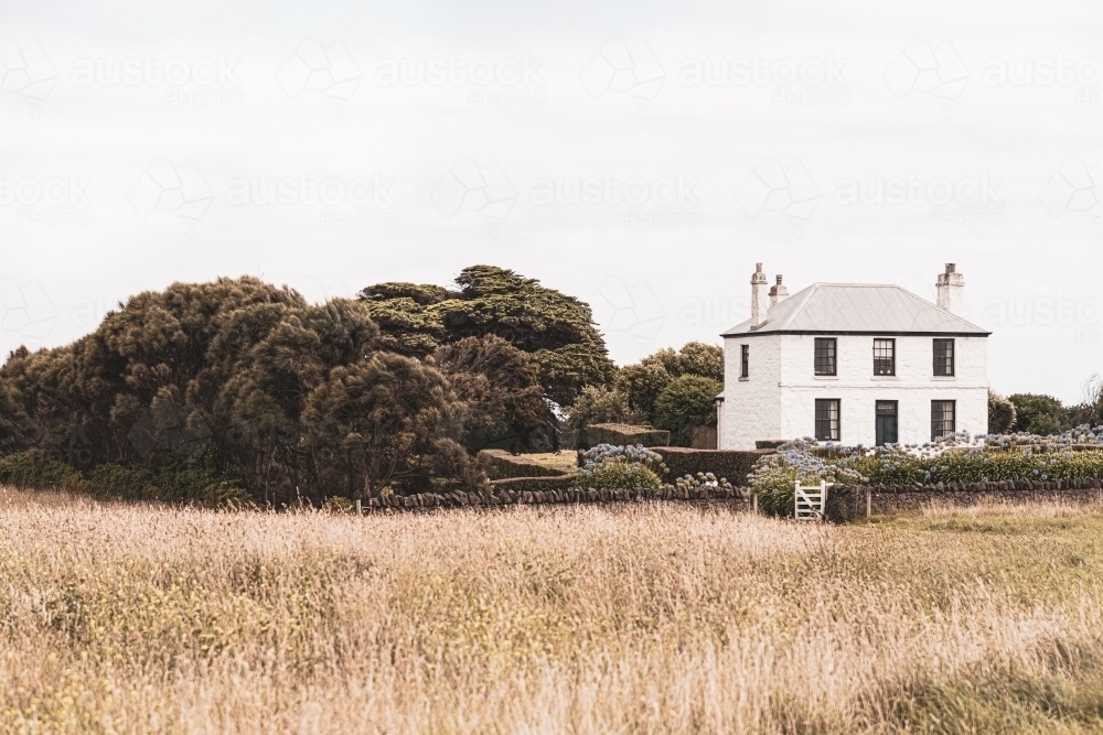 rural victorian home in countryside - Australian Stock Image