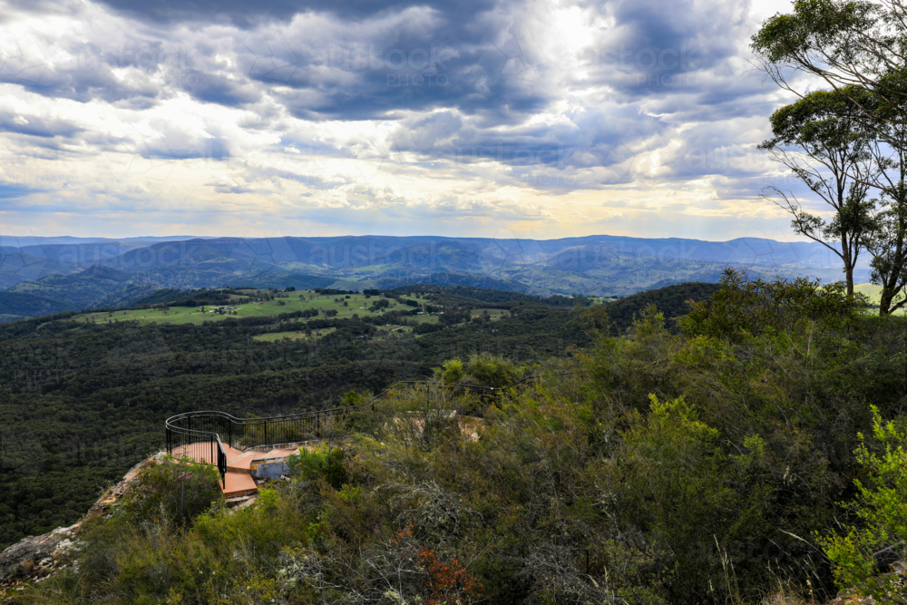 Scenic view from Hargraves Lookout in the Blue Mountains overlooking Grose Valley with forested land - Australian Stock Image