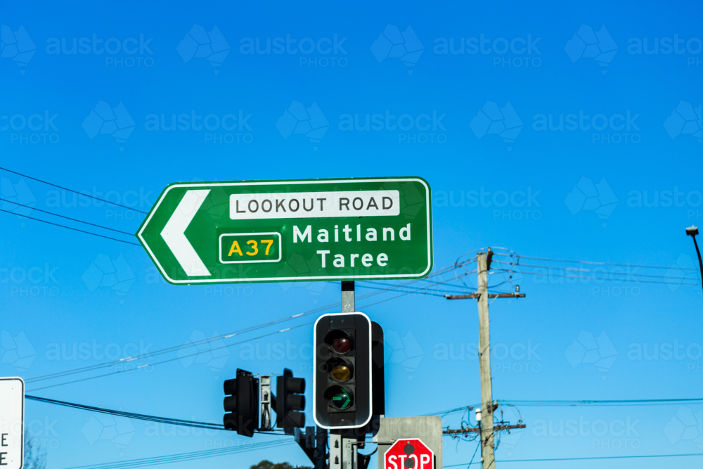 sign above traffic lights to Lookout Road Maitland and taree - Australian Stock Image