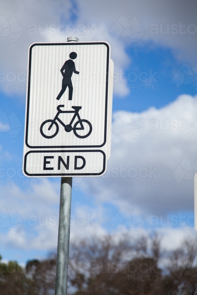 Sign showing the end of cycleway footpath - Australian Stock Image