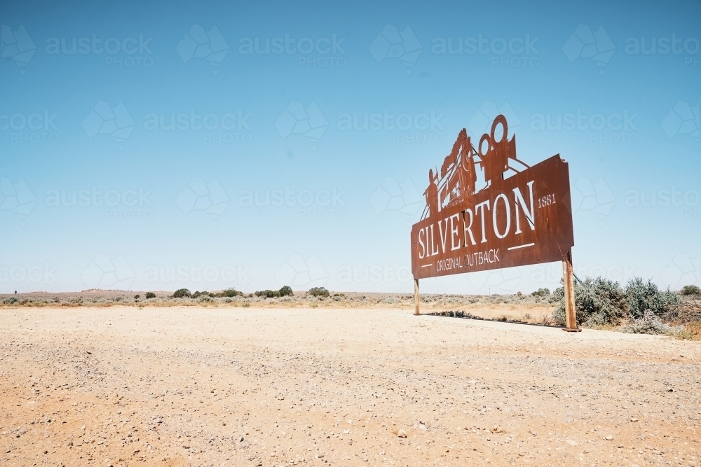 Image of Silverton Town Outback Sign in the NSW desert - Austockphoto