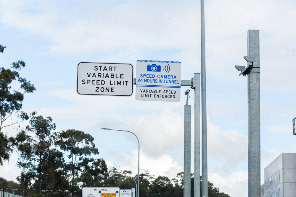 Start variable speed limit zone sign speed camera 24 hours in tunnel - Australian Stock Image