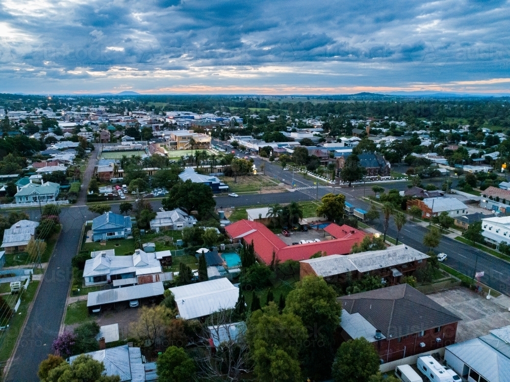 Streets and houses of the country town of Gunnedah on overcast evening - Australian Stock Image