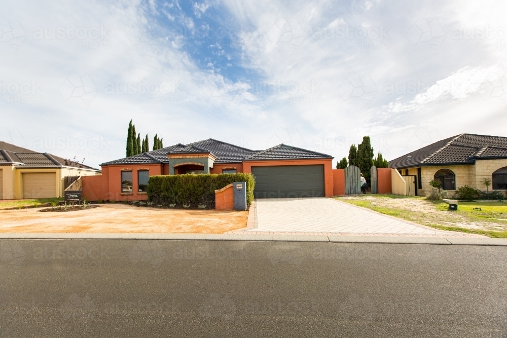 suburban streetscape with contemporary housing - Australian Stock Image