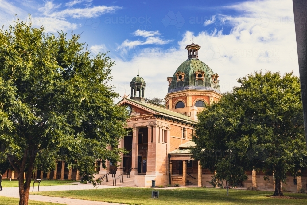 The historic Bathurst Courthouse built in 1880 - Australian Stock Image