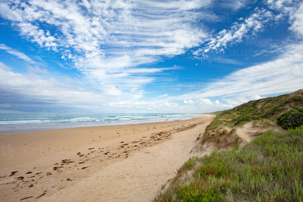 The popular beach side town of Venus Bay and No 5 Beach on a hot summer's day in the Bass Coast - Australian Stock Image