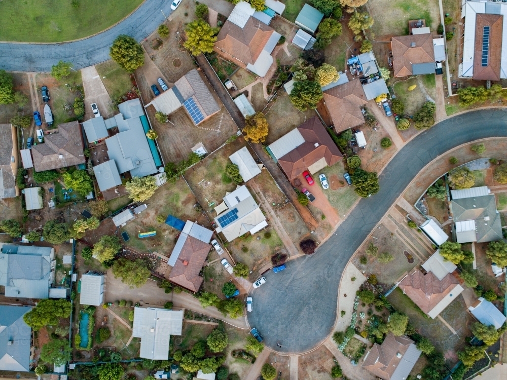 Town houses in coolamon at the end of a cul-de-sac from above - Australian Stock Image