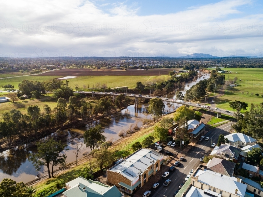 Image of Traffic on New England Highway bridge over Hunter River in ...