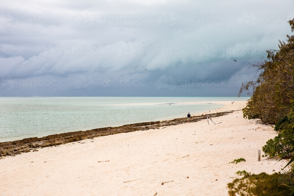 tropical storm rolling in towards Heron Island - Australian Stock Image