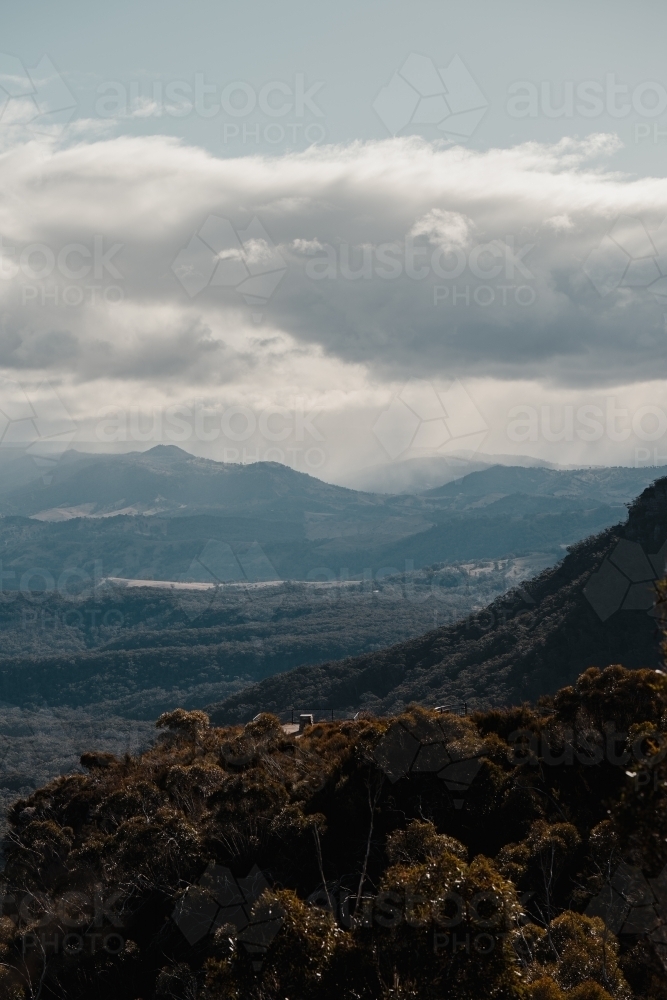 Views into the Megalong Valley from Cahill's Lookout, Blue Mountains. - Australian Stock Image