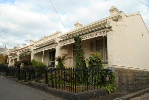 A row of terraced houses in East Melbourne - Australian Stock Image