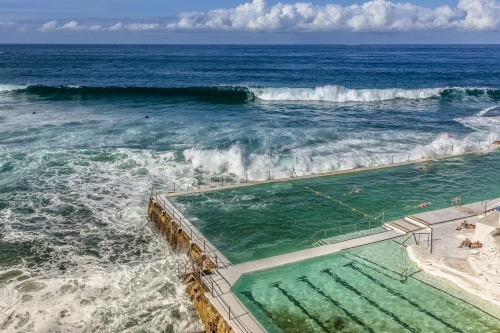 Bondi Baths with ocean in the background