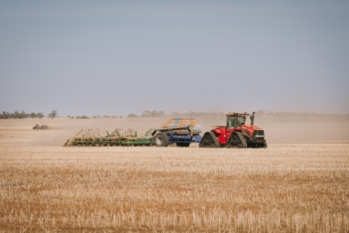 Dry weeding wheat in Bencubbin in Western Australia