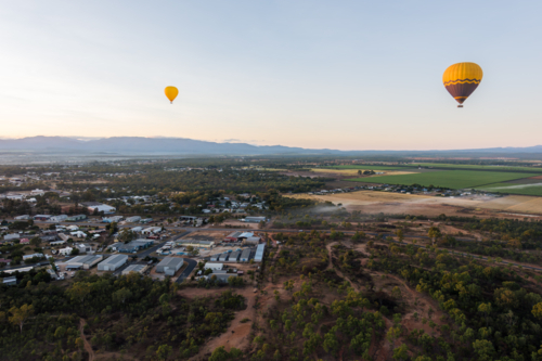 Hot air balloon rides over Mareeba in the Atherton Tablelands - Australian Stock Image